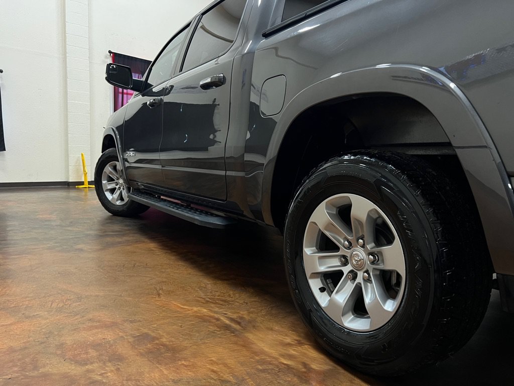 Used 2020 RAM 1500 Laramie AWD/4WD image 44