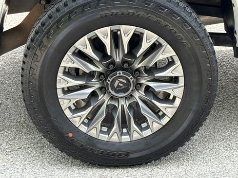 Used 2023 RAM 2500 Limited AWD/4WD image 10