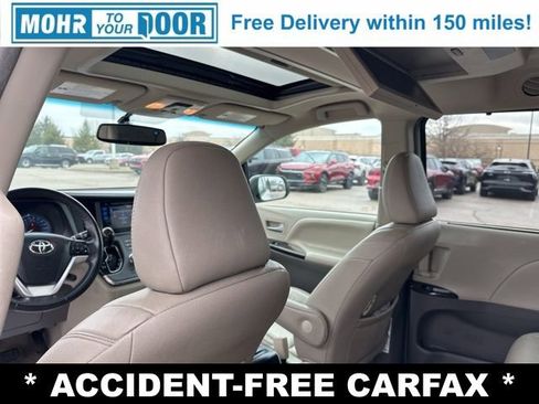 Used 2017 Toyota Sienna XLE Premium image 29