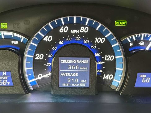 Used 2012 Toyota Camry XLE FWD image 17