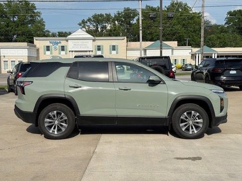 New 2026 Chevrolet Equinox LT w/ Convenience Package II image 3