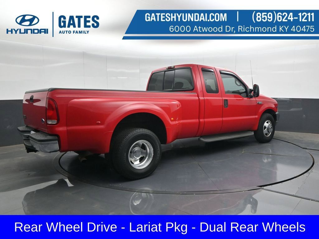 Used 2001 Ford F350 Lariat RWD image 2