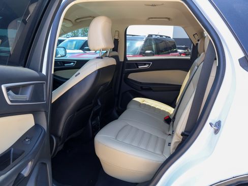 Used 2023 Ford Edge SEL w/ Convenience Package AWD/4WD image 15