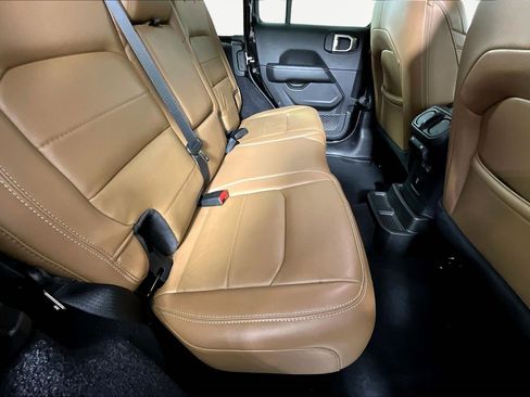 Used 2022 Jeep Wrangler Unlimited Sahara w/ Cold Weather Group image 23