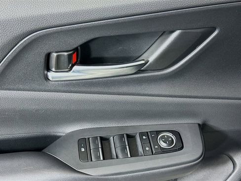 Used 2024 Toyota Prius Prime image 18