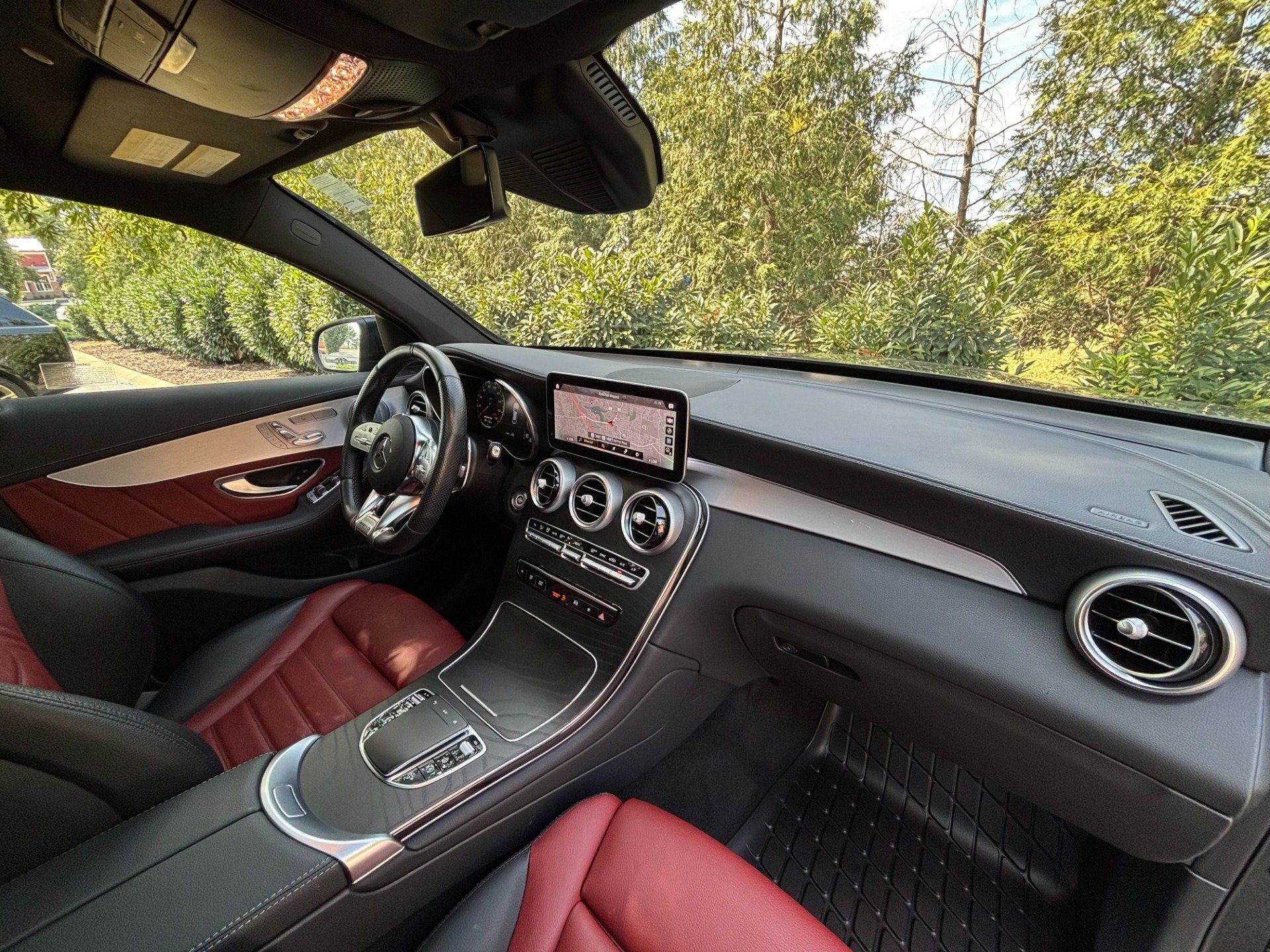 Used 2023 Mercedes-Benz GLC 43 AMG 4MATIC Coupe image 42