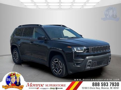 New 2026 Jeep Cherokee Laredo AWD/4WD image 1