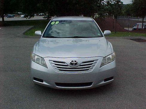 Used 2009 Toyota Camry FWD image 30