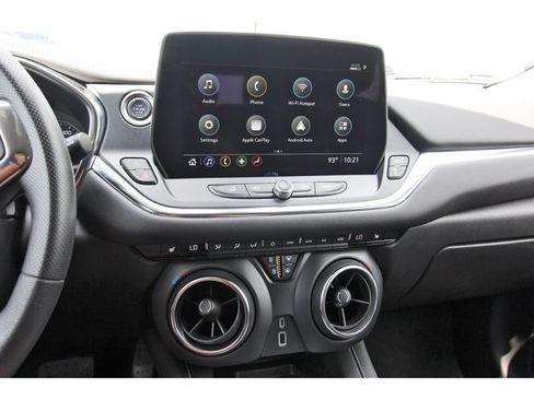 Used 2024 Chevrolet Blazer LT w/ Convenience Package FWD image 21