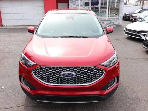 Used 2024 Ford Edge SEL image 9