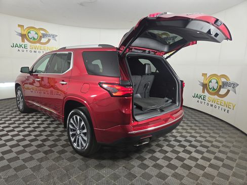 Used 2023 Chevrolet Traverse Premier AWD/4WD image 35