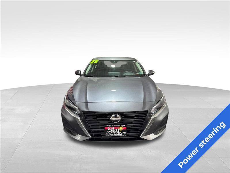 Used 2023 Nissan Altima 2.5 SV w/ SV Premium Package AWD/4WD image 2
