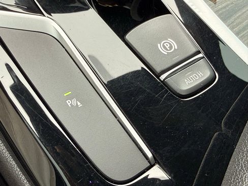 Used 2019 BMW 530i xDrive image 26