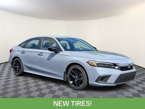 Used 2024 Honda Civic Sport image 1