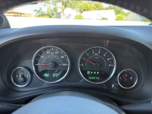 Used 2014 Jeep Wrangler Unlimited Rubicon w/ Dual Top Group AWD/4WD image 16