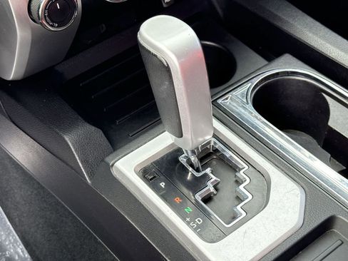 Used 2015 Toyota Tundra SR5 w/ SR5 Upgrade Package image 20