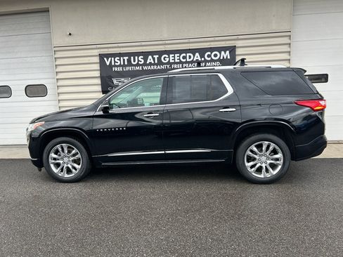 Used 2019 Chevrolet Traverse High Country w/ LPO, 'HIT The Road' Package AWD/4WD image 7