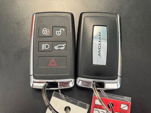 Used 2021 Jaguar F-PACE S AWD/4WD image 32