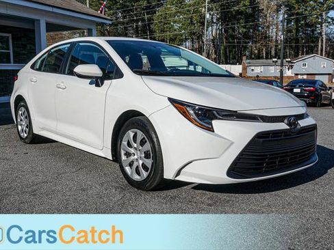 Used 2023 Toyota Corolla LE image 10