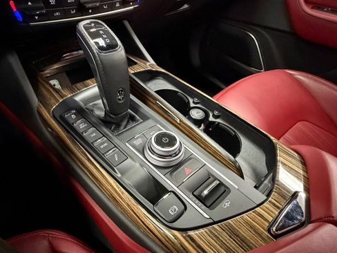 Used 2022 Maserati Levante GT image 57