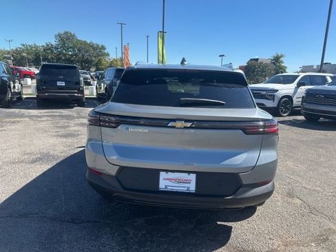 New 2026 Chevrolet Equinox EV LT image 4