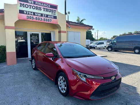 Used 2021 Toyota Corolla LE image 8