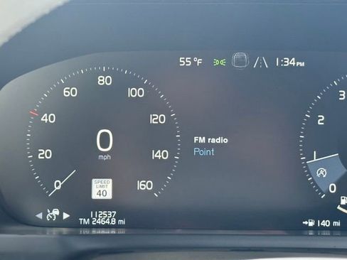 Used 2017 Volvo XC90 T6 Momentum w/ Vision Package image 9