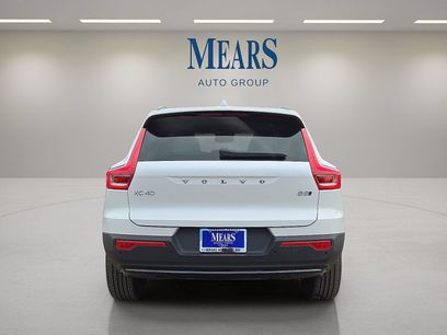 New 2026 Volvo XC40 B5 Plus w/ Protection Package Premier