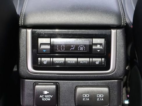 Certified 2022 Subaru Ascent Touring AWD/4WD image 21