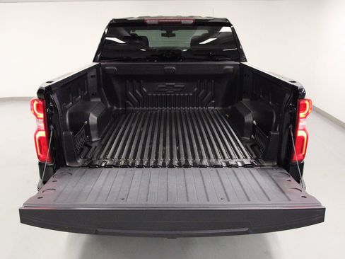 Used 2022 Chevrolet Silverado 1500 Custom Trail Boss w/ Safety Confidence Package image 7