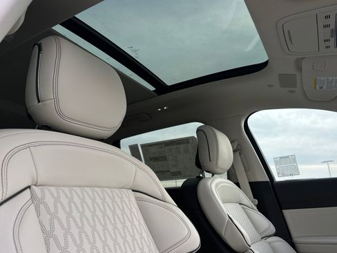 New 2026 Lincoln Nautilus Black Label w/ Jet Appearance Package image 16