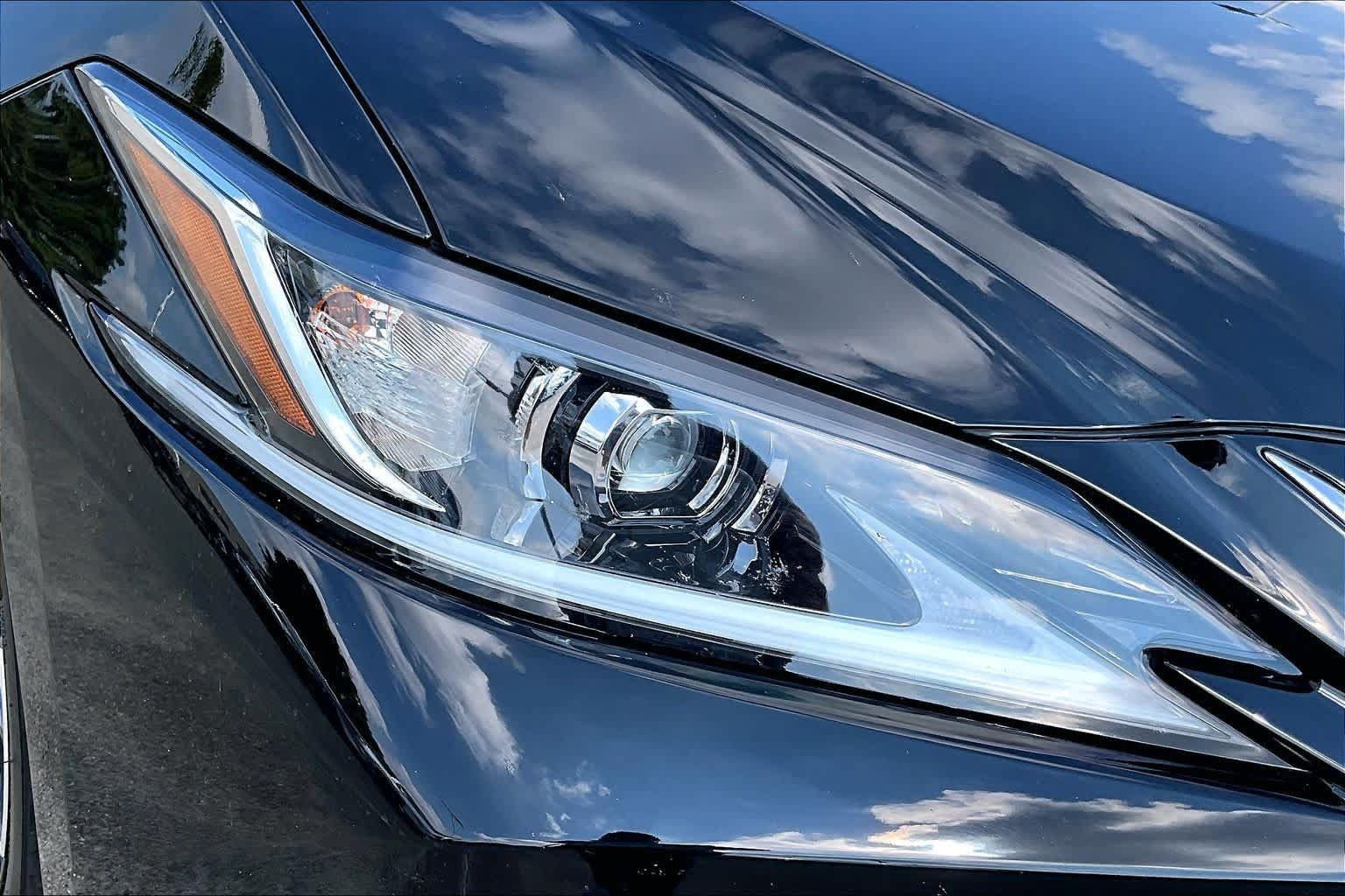 Used 2024 Lexus ES 350 w/ Premium Package FWD image 25