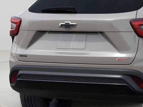 New 2026 Chevrolet Trax RS image 4