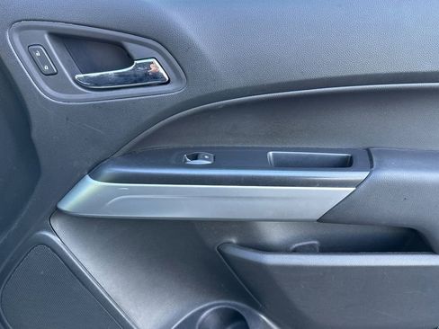 Used 2022 Chevrolet Colorado LT w/ Safety Package image 25