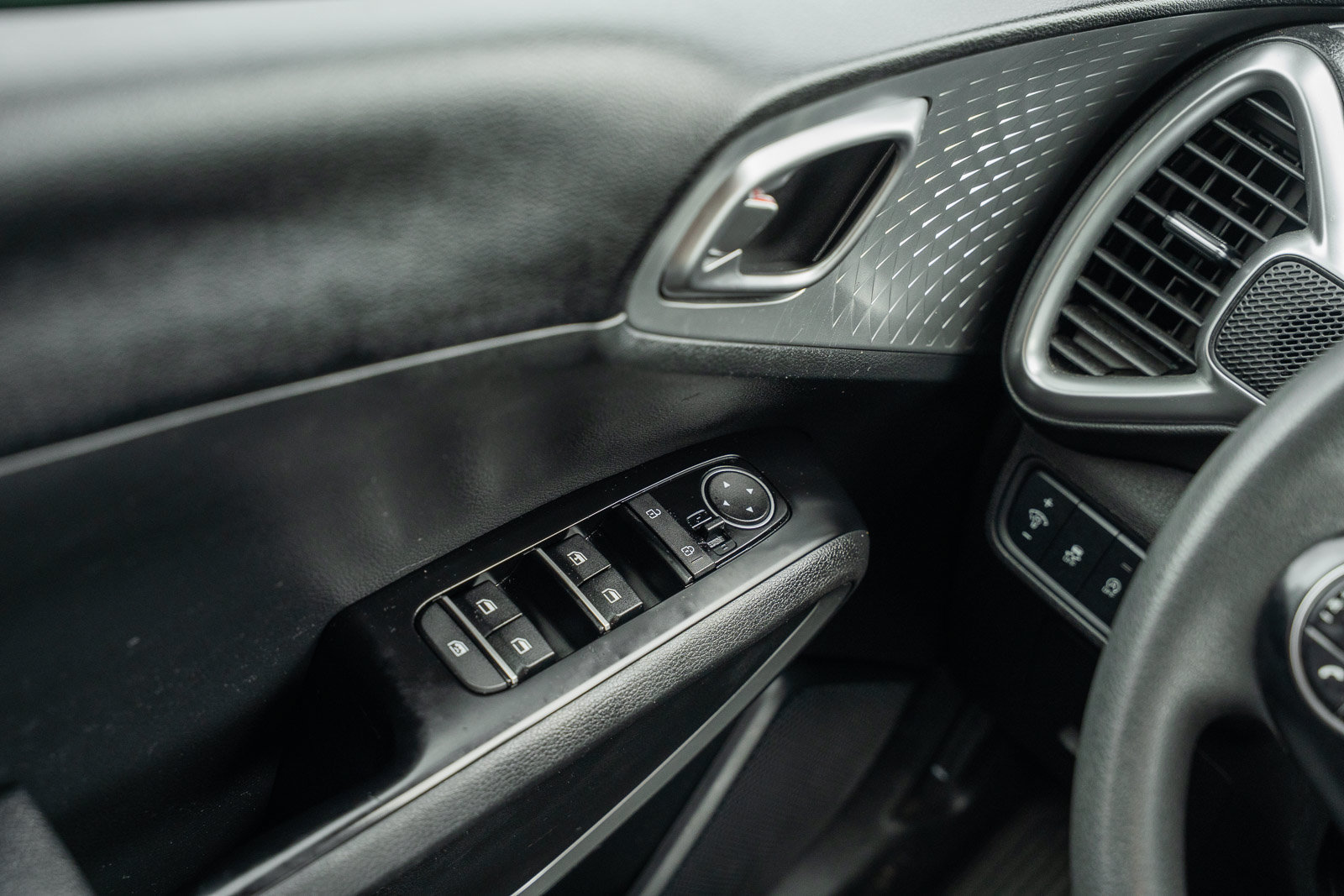 Used 2023 Kia Soul LX w/ Option Group 015 FWD image 29