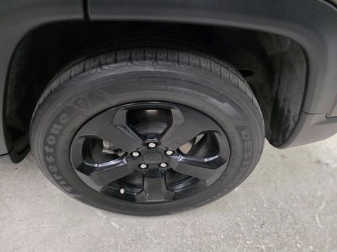 Used 2020 Jeep Compass Latitude w/ Popular Equipment Group image 26