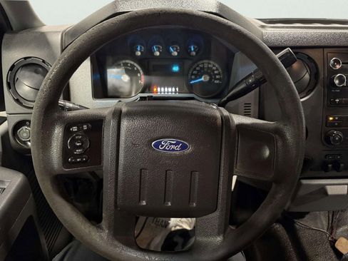 Used 2015 Ford F250 XL w/ Power Equipment Group image 30
