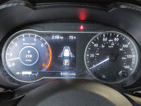 Used 2021 Nissan Versa SV FWD image 23