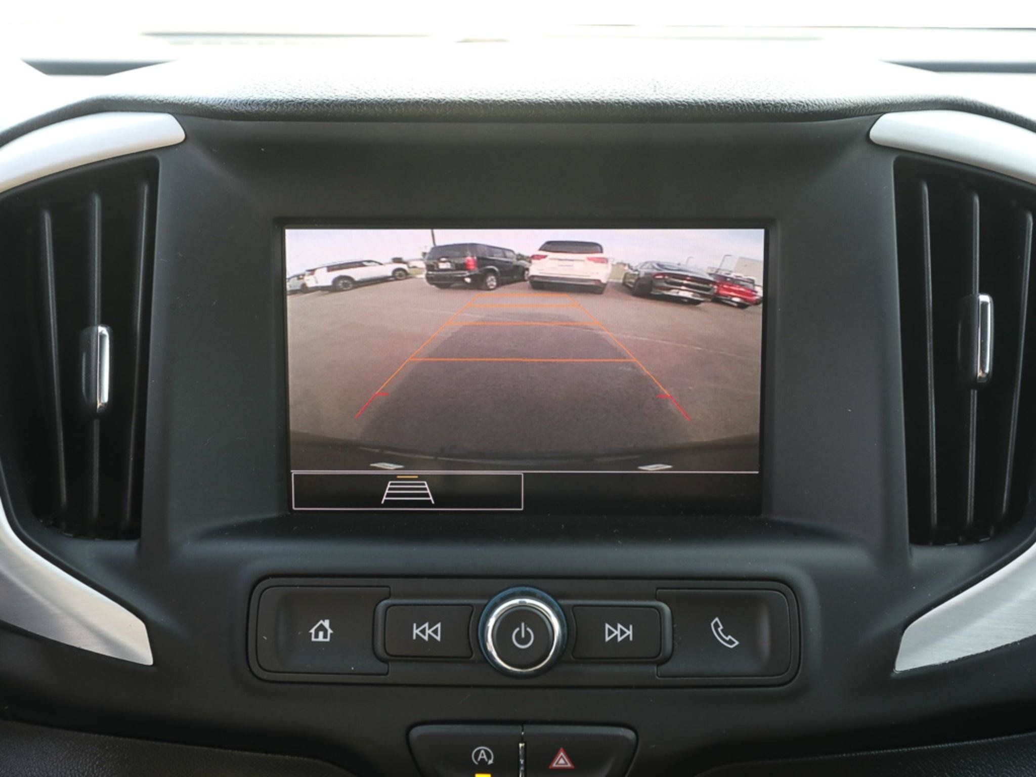 Used 2024 GMC Terrain SLE AWD/4WD image 18