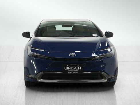 Used 2025 Toyota Prius Limited image 8