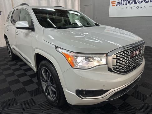 Used 2019 GMC Acadia Denali w/ Technology Package image 3