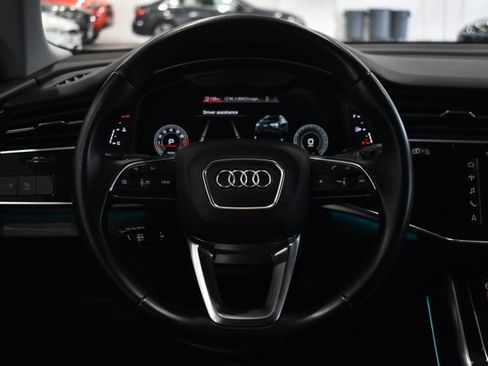 Used 2022 Audi Q8 Premium Plus image 16