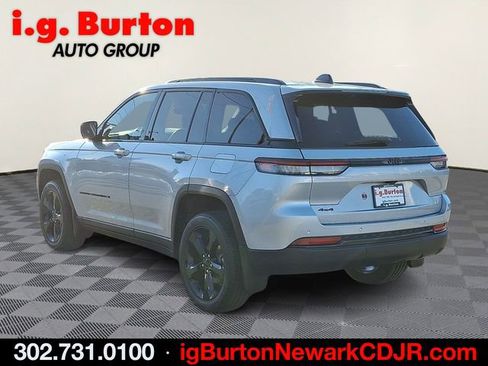 New 2025 Jeep Grand Cherokee Altitude w/ Trailer Tow Package image 3