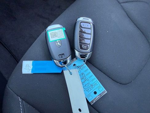 Used 2023 Hyundai Elantra SEL w/ Convenience Package image 36