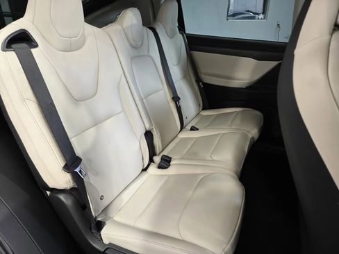 Used 2019 Tesla Model X 100D AWD/4WD image 8