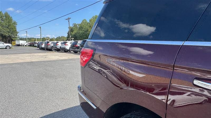 Used 2018 Lincoln Navigator Reserve w/ Technology Package AWD/4WD image 25
