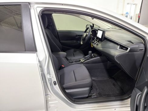 Used 2026 Toyota Corolla LE FWD image 36