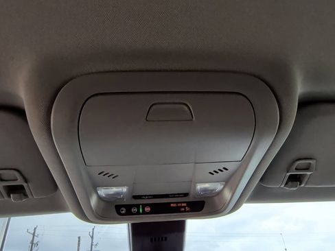 Used 2022 Chevrolet Equinox LT FWD image 21