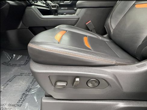 Used 2025 GMC Sierra 1500 AT4 AWD/4WD image 24