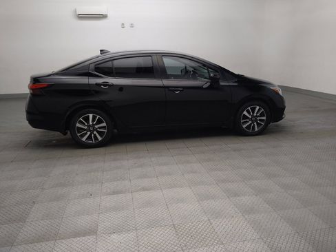 Used 2020 Nissan Versa SV FWD image 10